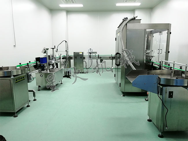 稱重式液體肥料灌裝機設(shè)備展示